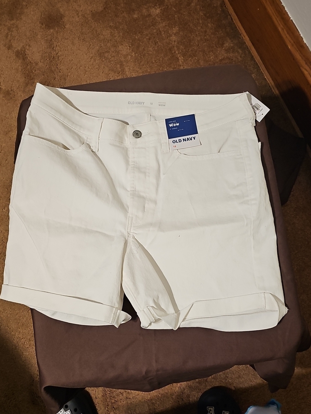 Women Old Navy White Cuffed Denim Shorts